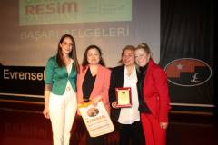 Evrensel Kolej